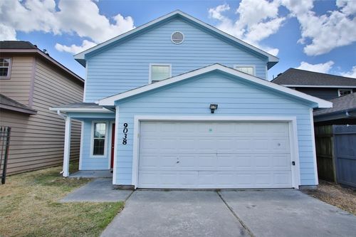 9038 Mcgallion Rd, Houston, TX, 77022-2752 | Card Image