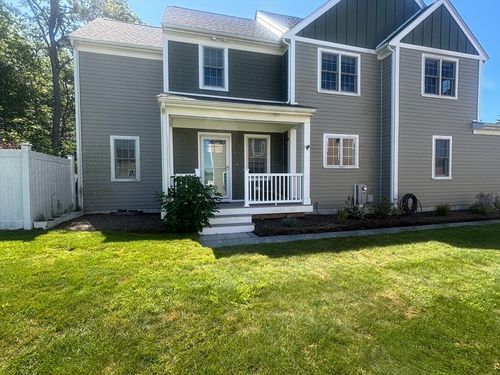 40-40 Drum Dr, Plymouth, MA, 02360-2712 | Card Image