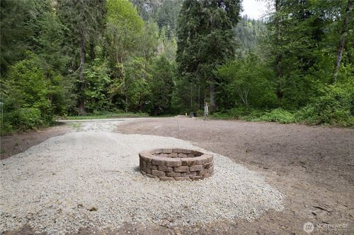 14820 Mountain View Ln, Concrete, WA, 98237-9667 | Card Image