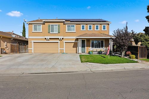 510 Parkridge Dr, Chowchilla, CA, 93610-2049 | Card Image