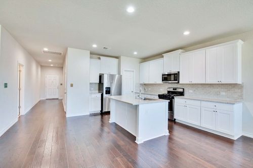 8008 Massa Dr, Round Rock, TX, 78665-3217 | Card Image