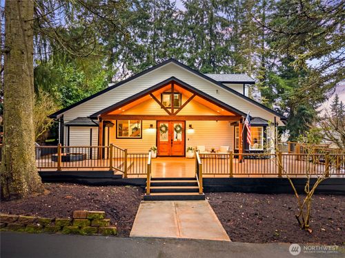 2518 Cincinnati St, Steilacoom, WA, 98388-2711 | Card Image