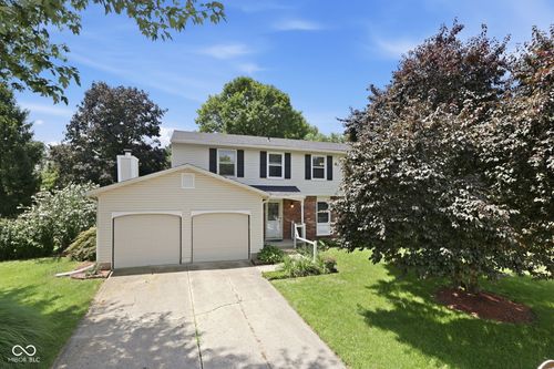 430 Meadow Cir, Greenwood, IN, 46142-1228 | Card Image