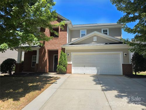 11016 Kinnairds St, Charlotte, NC, 28278-8019 | Card Image