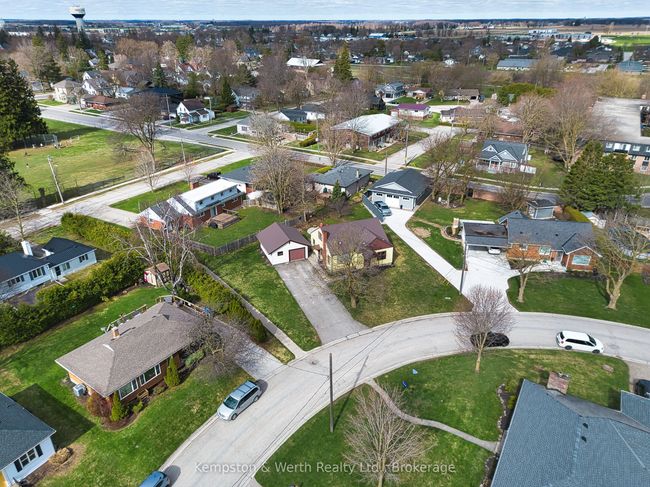 11 Churchill Dr, House other with 2 bedrooms, 1 bathrooms and 6 parking in Listowel ON | Image 46