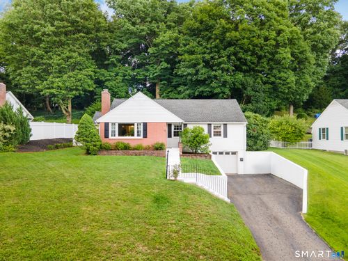 13 Edwards Rd, Portland, CT, 06480-1521 | Card Image