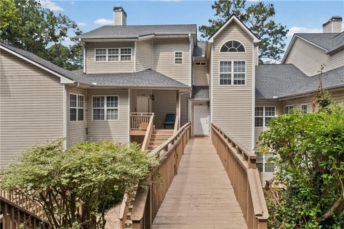 8806 Fairview Bluff Road, Johns Creek, GA, 30022 | Card Image