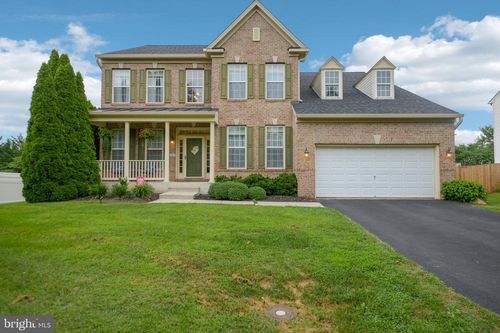 529 S Church St, Berryville, VA, 22611-1325 | Card Image