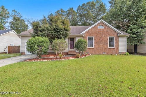 156 Raintree Cir, Jacksonville, NC, 28540-9145 | Card Image