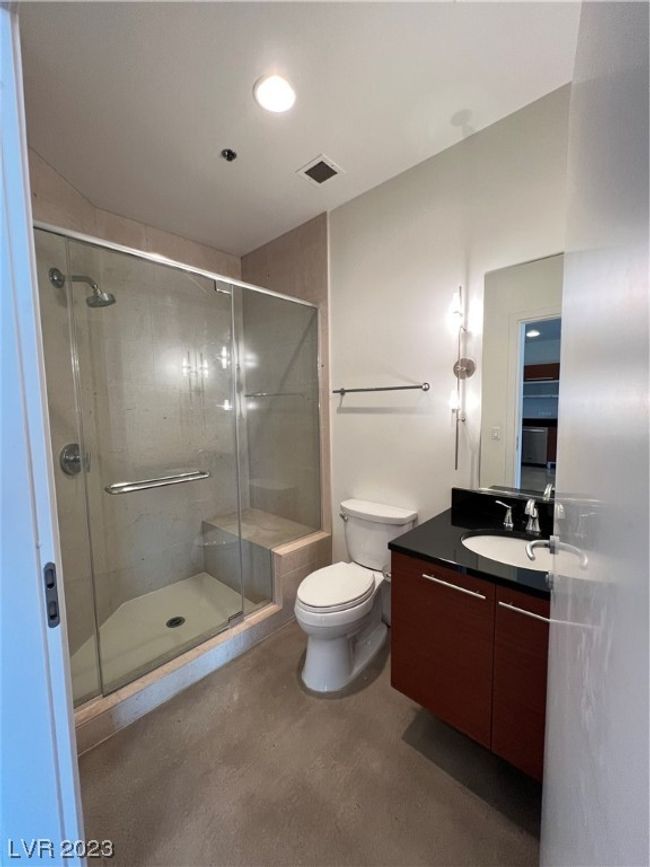 UNIT-1414 - 900 Las Vegas Blvd S, Home with 1 bedrooms, 2 bathrooms and 1 parking in Las Vegas NV | Image 10