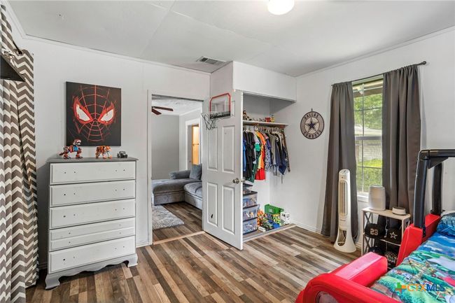 921 S Laurel Ave, House other with 3 bedrooms, 1 bathrooms and null parking in Luling TX | Image 15