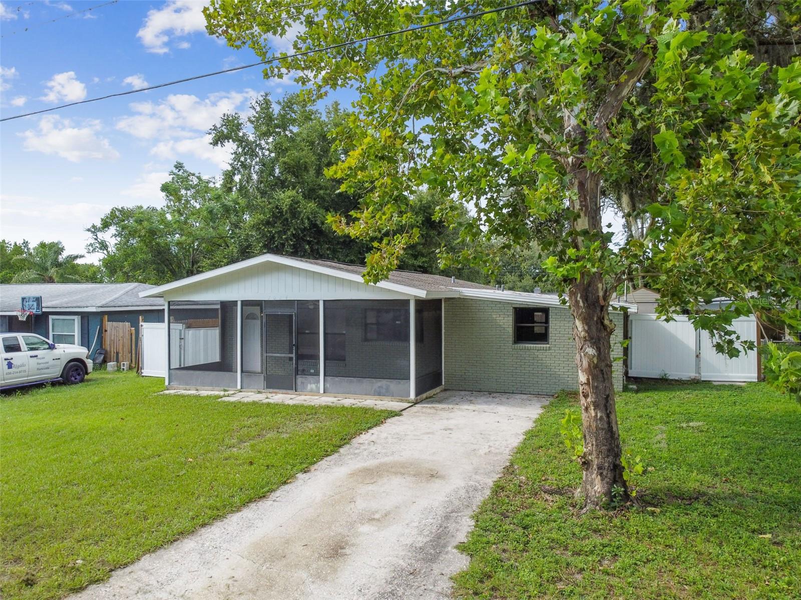 Filbert Ln, Tampa, FL 33637