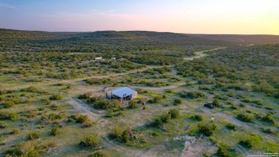 1402 Eastwood Rd, Home with 1 bedrooms, 1 bathrooms and null parking in Comstock TX | Image 2