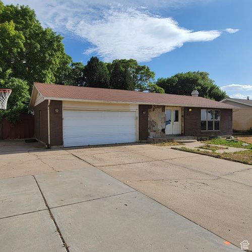 173 W 5200 S, Washington Terrace, UT, 84405-6626 | Card Image