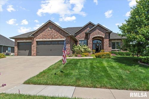 4609 Lynhurst Rd, Springfield, IL, 62711-7165 | Card Image