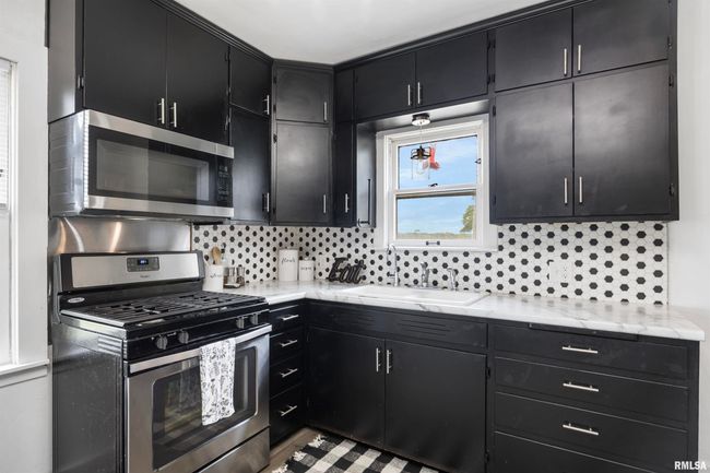 1900 Airport Rd, House other with 4 bedrooms, 2 bathrooms and null parking in Peoria IL | Image 5