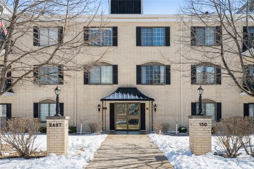 306-150 Thompson Dr Se, Cedar Rapids, IA, 52403-1740 | Card Image