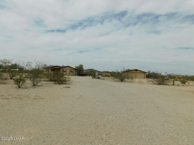 25342 Horseshoe Ln, House other with 3 bedrooms, 2 bathrooms and null parking in Bouse AZ | Image 32