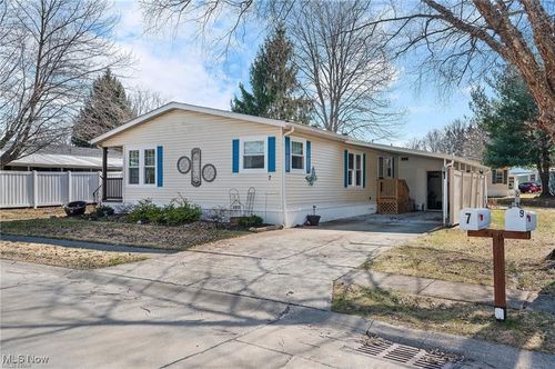7 Symphony St, Olmsted Twp, OH, 44138-2996 | Card Image