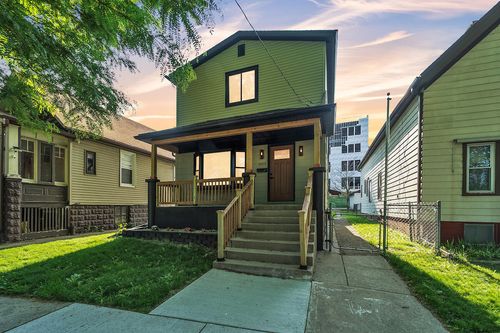 604 N 40th St, Milwaukee, WI, 53208-3745 | Card Image