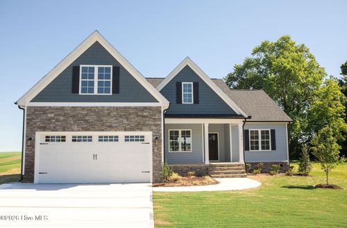 106 Lucky Ln, Pikeville, NC, 27863-6000 | Card Image