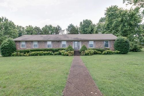 748 Dejarnette Ln, Murfreesboro, TN, 37130-9159 | Card Image