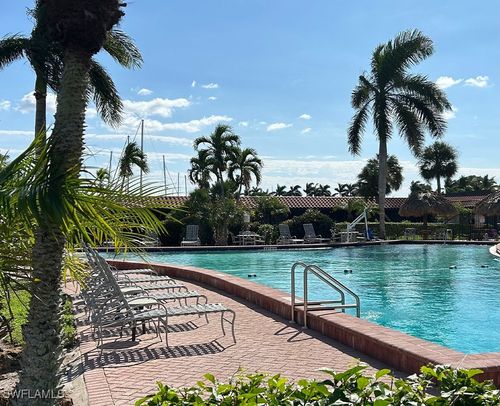 f276-25000 Tamiami Trl E, NAPLES, FL, 34114-9602 | Card Image