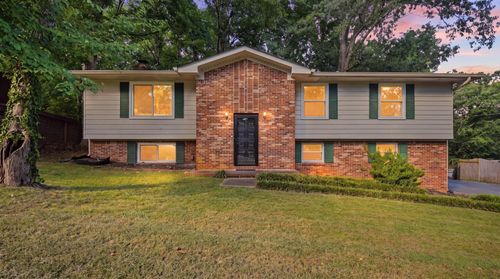809 N Valleywood Cir, Hixson, TN, 37343-2448 | Card Image