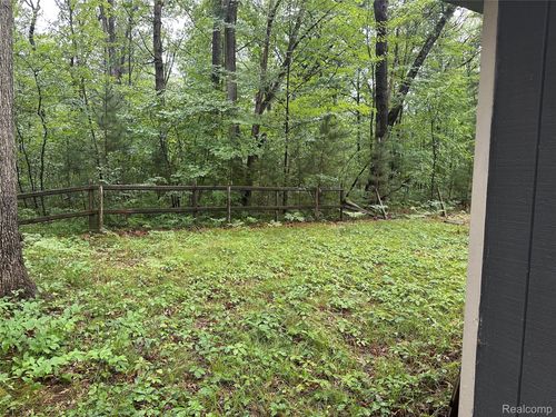 2673 Ivan, Harrison, MI, 48625-9083 | Card Image