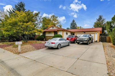 1669 S Uvalda Street, House other with 3 bedrooms, 3 bathrooms and 2 parking in Aurora CO | Image 2