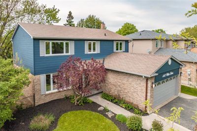 448 White Dr, House other with 4 bedrooms, 2 bathrooms and 4 parking in Milton ON | Image 2