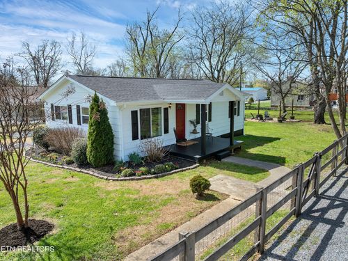 2331 Mitchell Ave, Maryville, TN, 37804 | Card Image