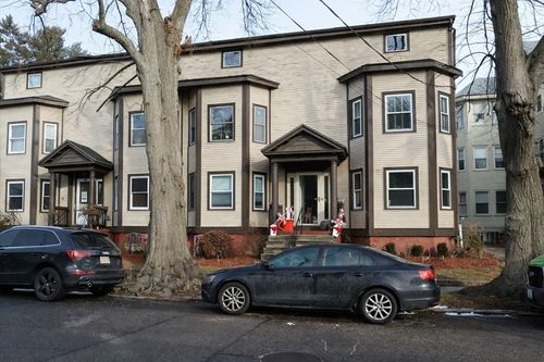 apt-3-528 Cherry St, Fall River, MA, 02720-5027 | Card Image