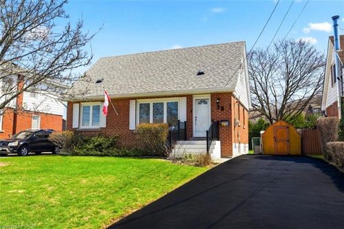 15 Roselle Pl, Stoney Creek, ON, L8G1R2 | Card Image