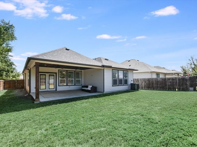 241 Sunnyside Dr, House other with 3 bedrooms, 2 bathrooms and 4 parking in Kyle TX | Image 16
