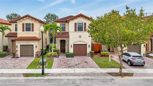 0-101 Ne 37th Pl, Homestead, FL, 33033-6252 | Card Image