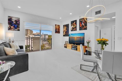 apt-906-2650 Sw 37th Ave, Coconut Grove, FL, 33133-2768 | Card Image
