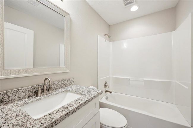 2505 Avenue F, House other with 5 bedrooms, 3 bathrooms and null parking in Nederland TX | Image 25