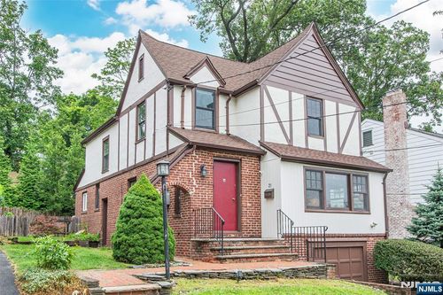 21 Burnett Ter, West Orange, NJ, 07052-3809 | Card Image