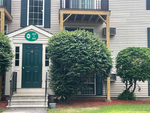 402 White Cedar Blvd, Portsmouth, NH, 03801-6512 | Card Image