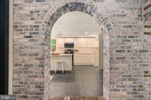 1237 W King Rd, MALVERN, PA, 19355-1987 | Card Image