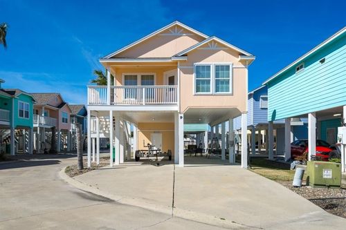 apt-9-1549 S Commercial St, Aransas Pass, TX, 78336-2124 | Card Image