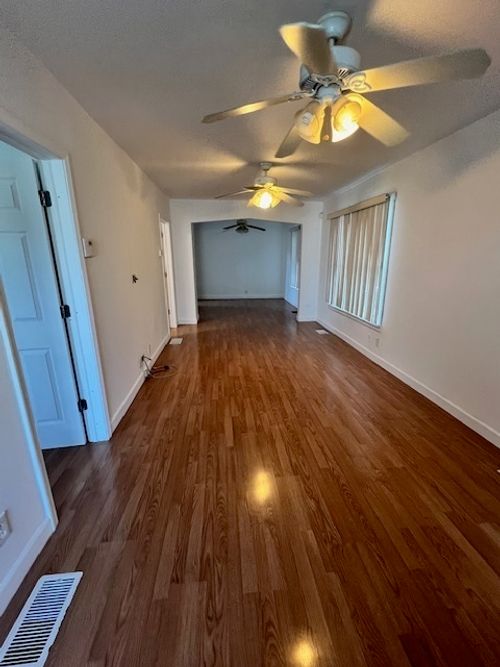 10951 S Kedzie Ave, Chicago, IL, 60655-2219 | Card Image