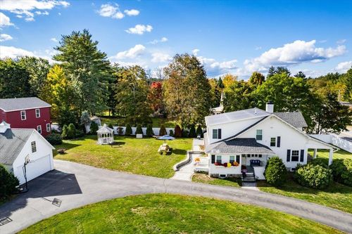 140 S Mast St, Goffstown, NH, 03045-2197 | Card Image