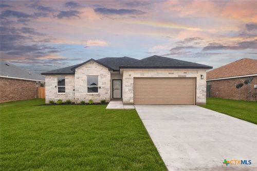 827 Liberty Park Dr, Belton, TX, 76513-5885 | Card Image