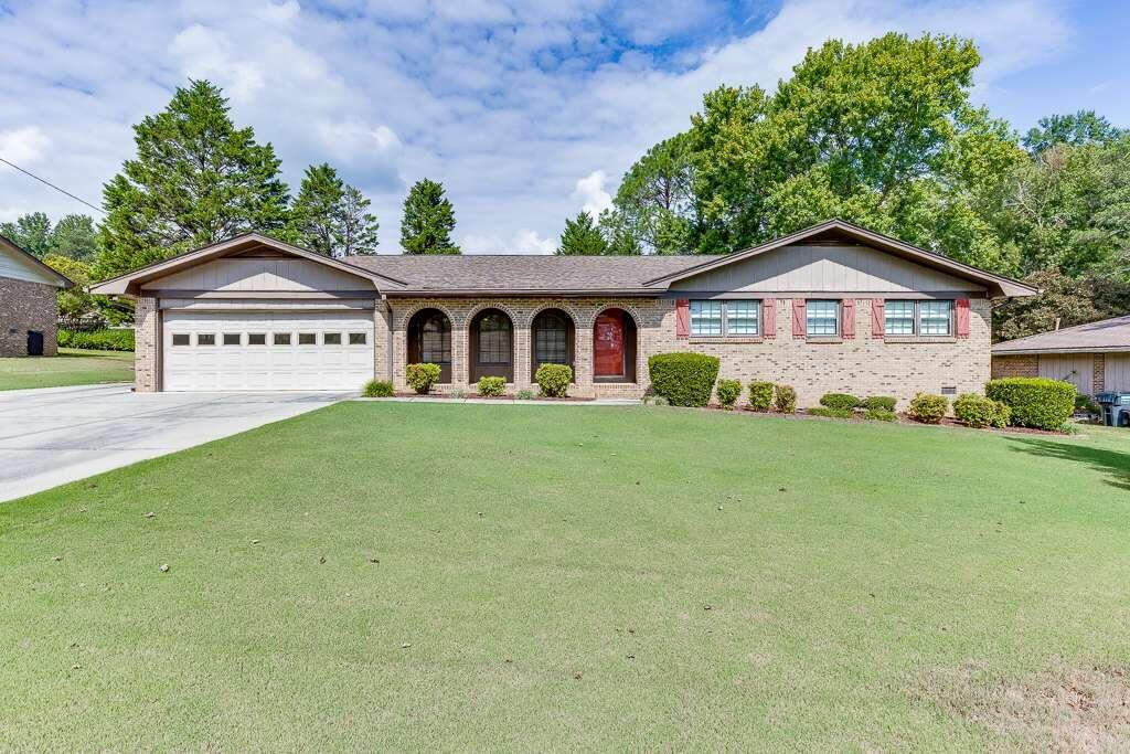 Collins Ct, Lilburn, GA 30047
