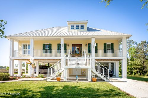 14509 Saint Vincent Dr, Biloxi, MS, 39532-9740 | Card Image