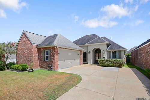 647 Portula Ave, Baton Rouge, LA, 70820-6532 | Card Image