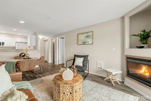 a-204-18621 Blueberry Ln, Monroe, WA, 98272-2550 | Card Image