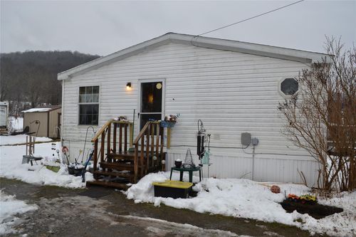 1748 Chipmunk Hollow Rd, Walton, NY, 13856-3554 | Card Image